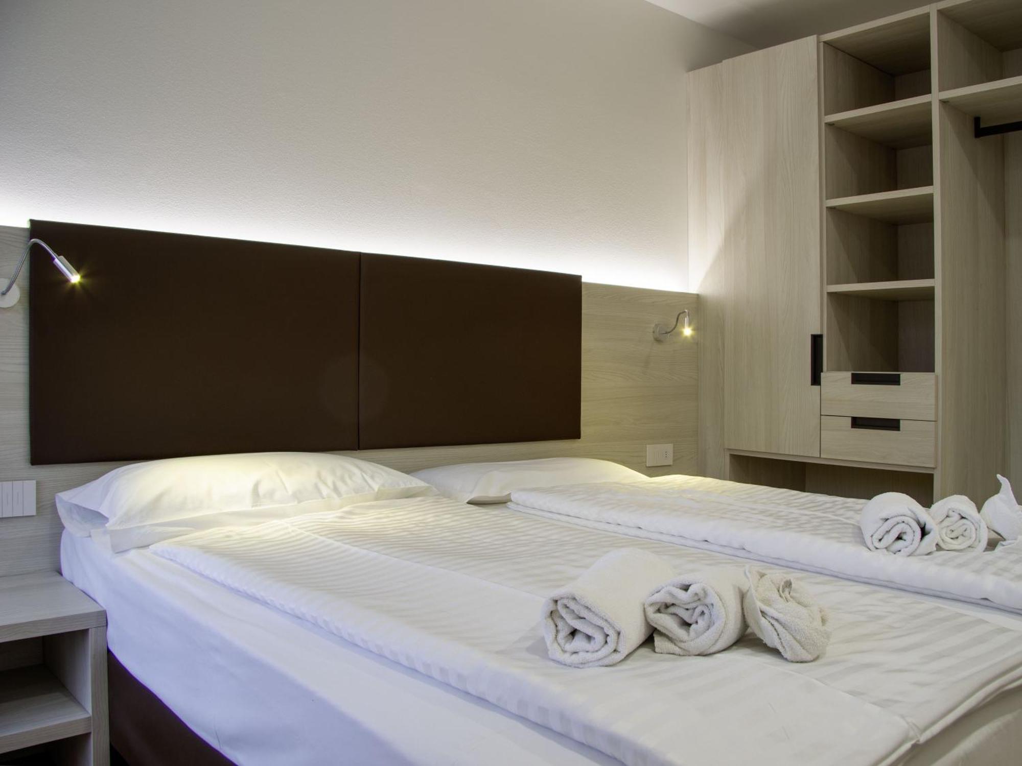 Liz Hotel & Apartments Predazzo Bagian luar foto