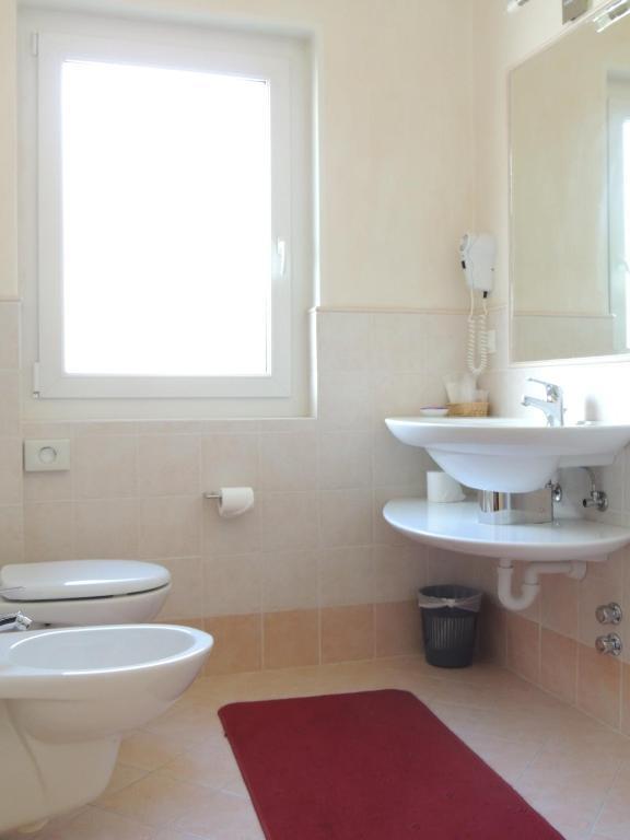 Liz Hotel & Apartments Predazzo Ruang foto