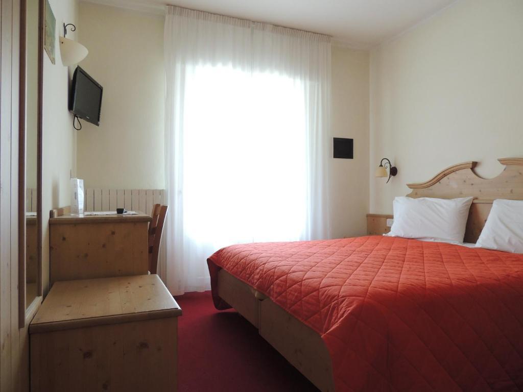 Liz Hotel & Apartments Predazzo Bagian luar foto