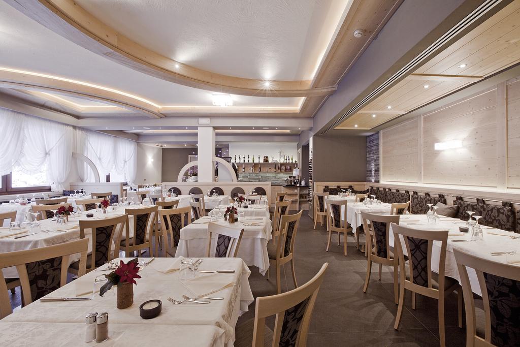 Liz Hotel & Apartments Predazzo Bagian luar foto