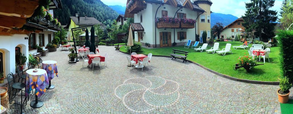 Liz Hotel & Apartments Predazzo Bagian luar foto